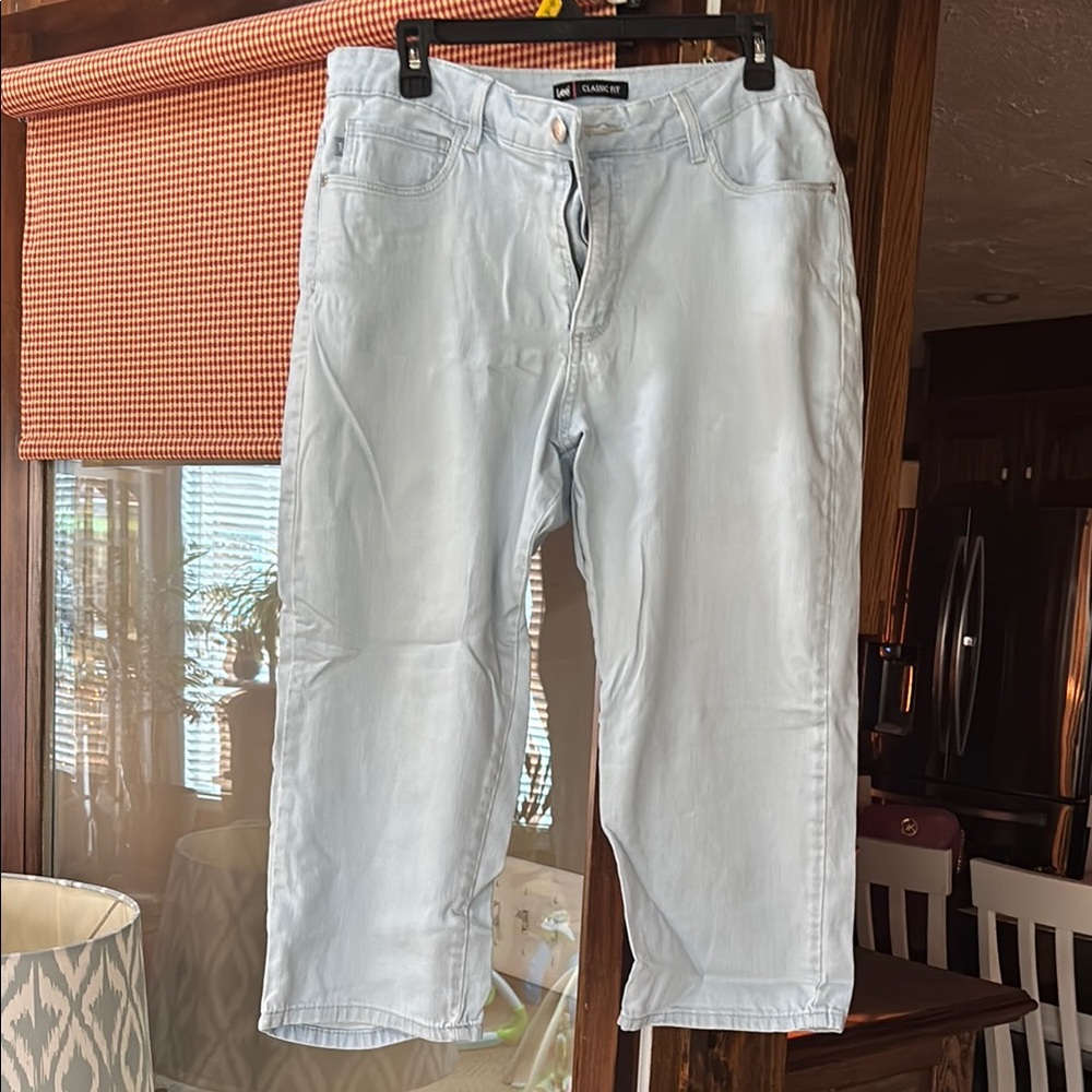 Light Blue women capris